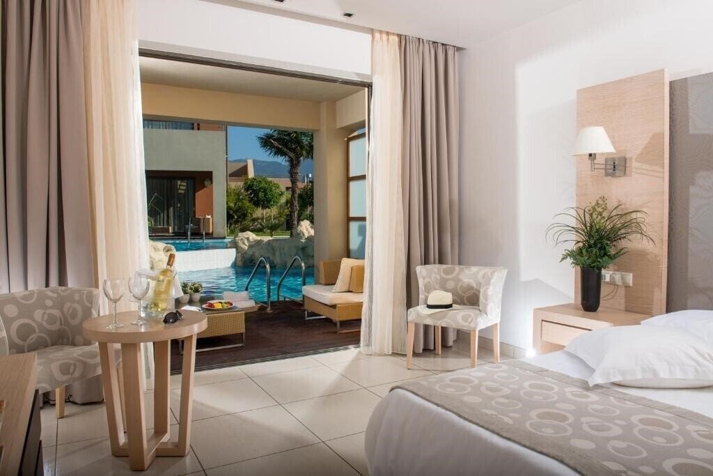 Картинка Astir Odysseus 5*