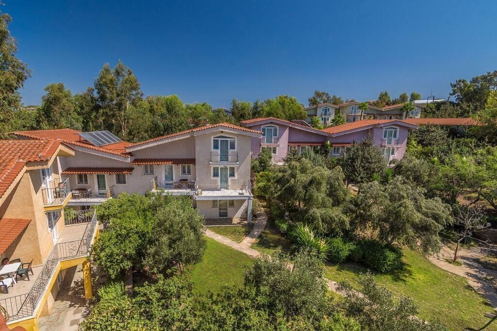 Фото The Small Village 3*