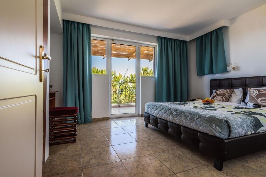 Зображення The Small Village 3*