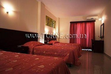 Готель Evripides Village Beach 3*