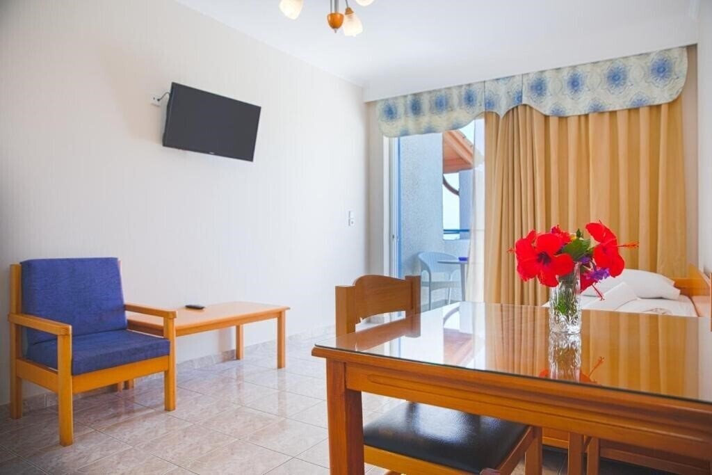 Картинка Tigakis Star 3*