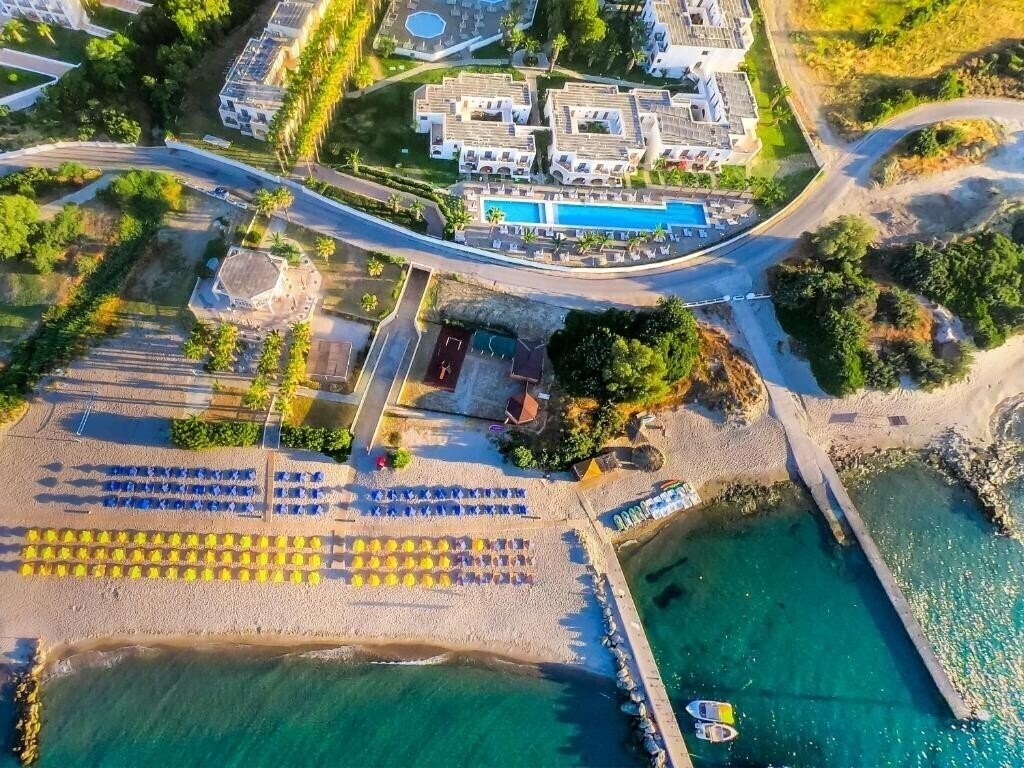 Отель Atlantica Porto Bello Beach 5*