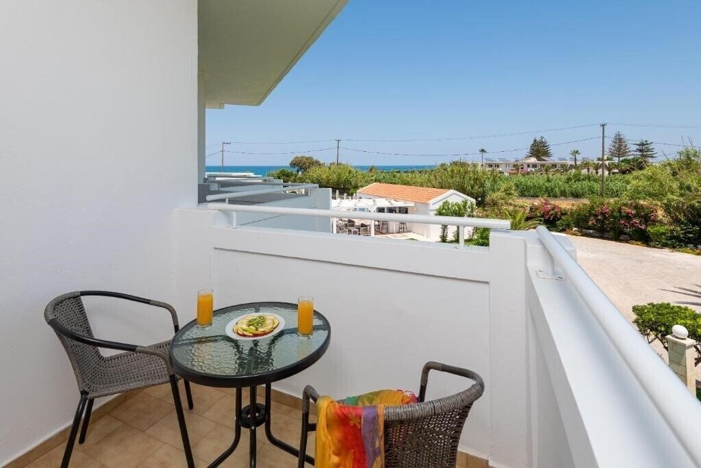 Зображення Chryssana Beach Hotel 3*