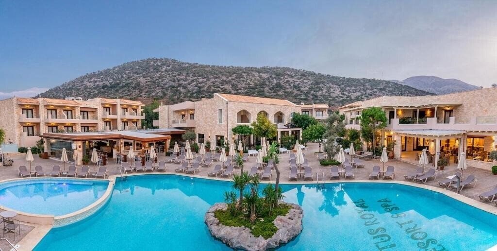 Отель Cactus Royal SPA & Resort 5*