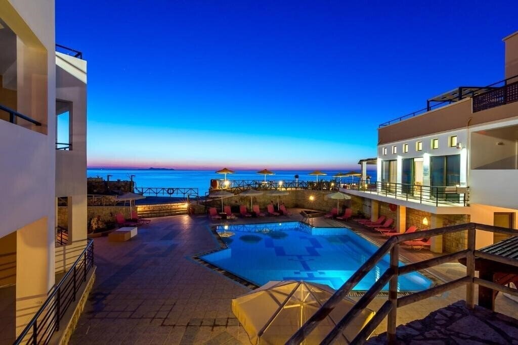 Готель Alkionis Beach 2*