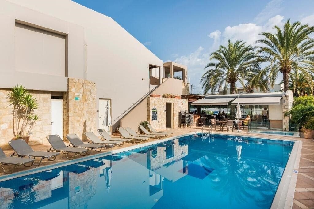 Фото Elotis Suites 3*