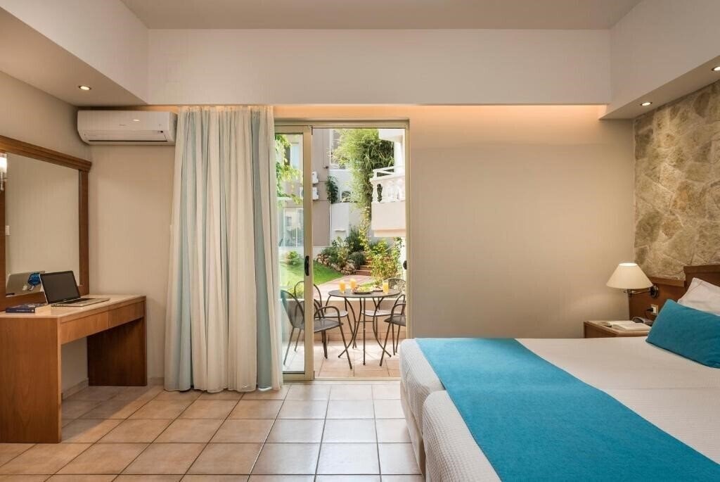 Зображення Elotis Suites 3*