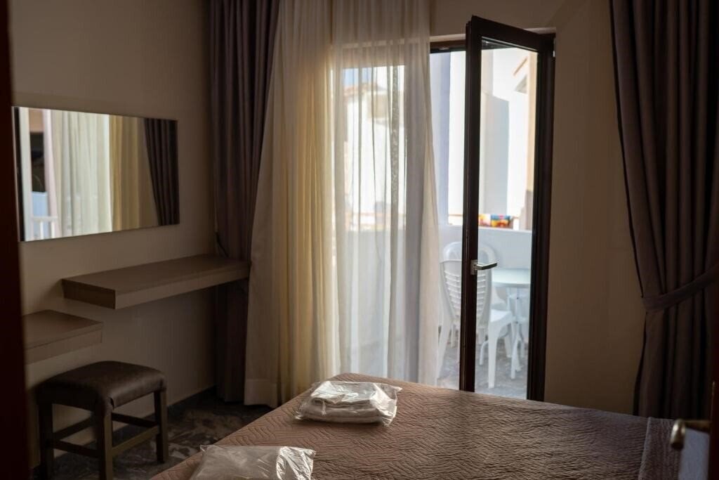 Изображение Ekavi Hotel 3*