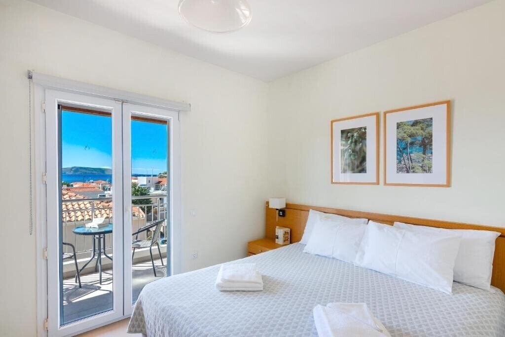 Фото Estia Hotel 3*