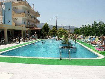 Фото Nikos Hotel 2*