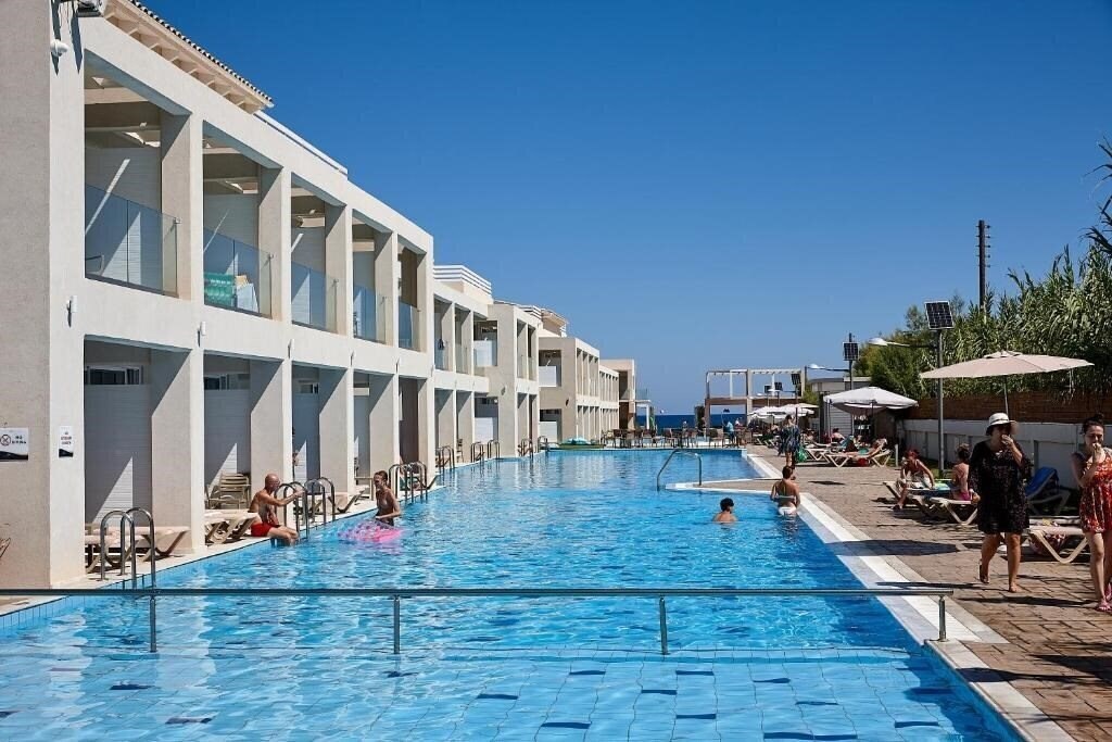 Изображение St. Constantin Sea Hotel & SPA Resort 4*
