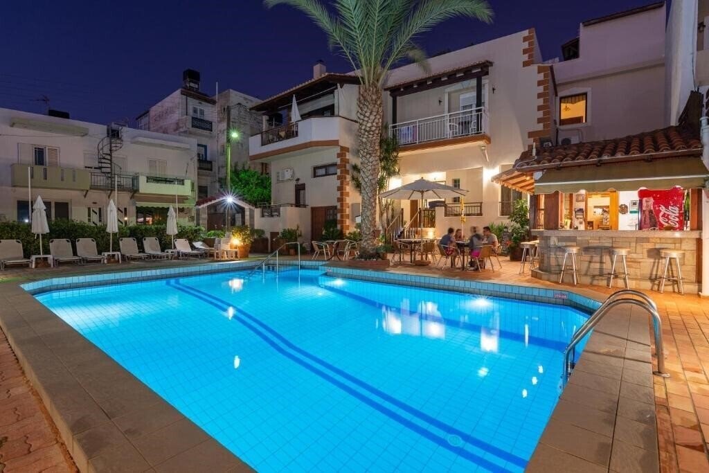 Фотографія Galini Apartments Analipsi 3*