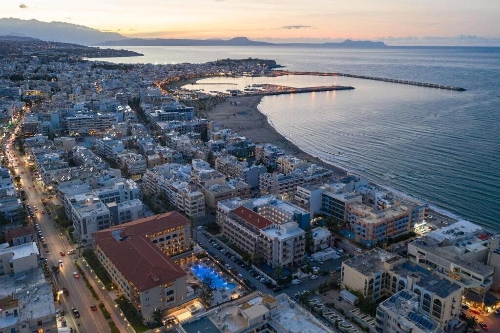 Фото The Artemis Palace 4*