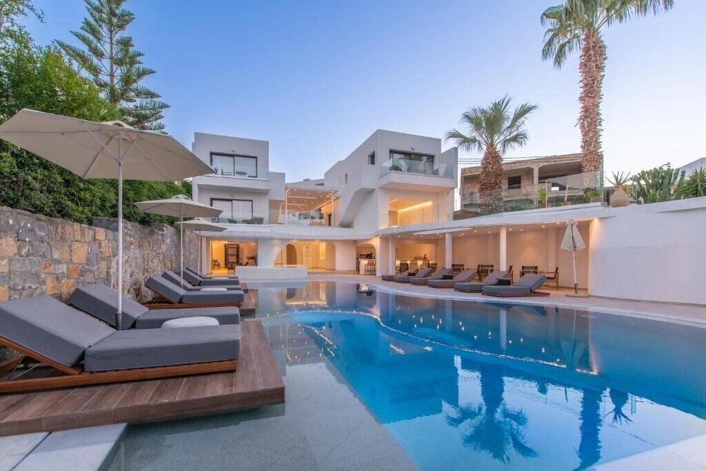 Фотографія Mika Villas 3*