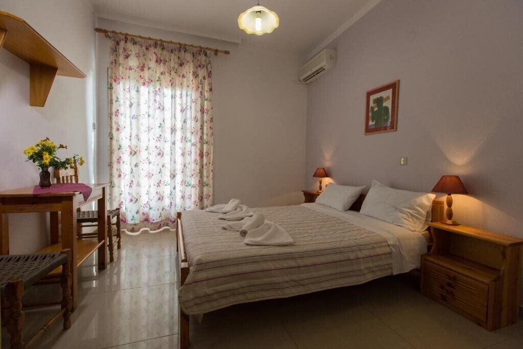 Фотографія Filoxenia Studios 2*