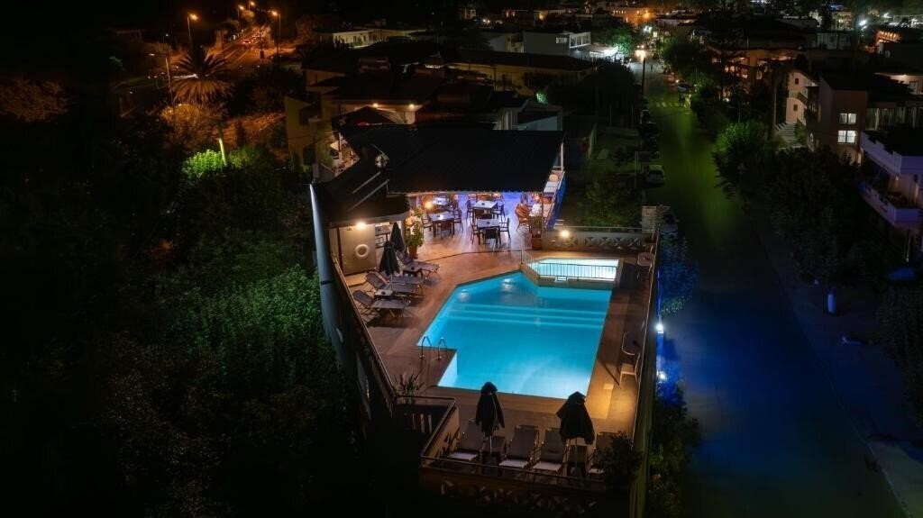 Фотография Labyrinth Hotel 2*