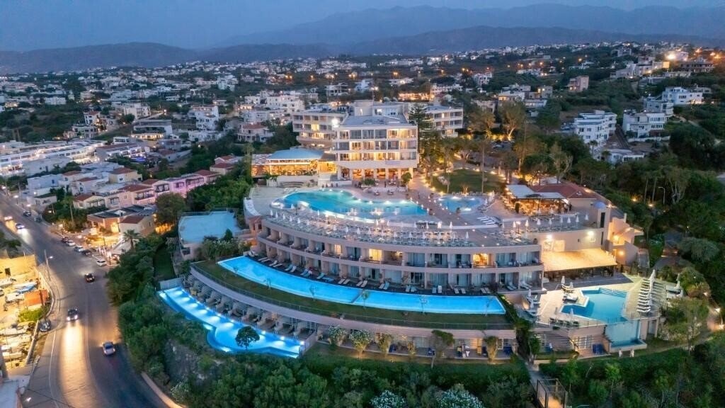 Готель Panorama Hotel & Resort Hotel 5*