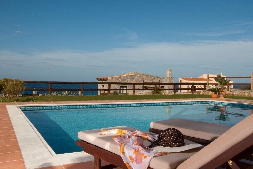 Готель Vasia Villas 4*