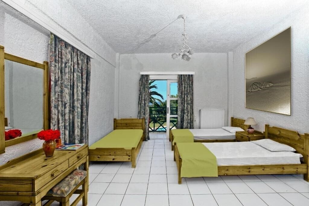 Фото Classic Apartments 3*