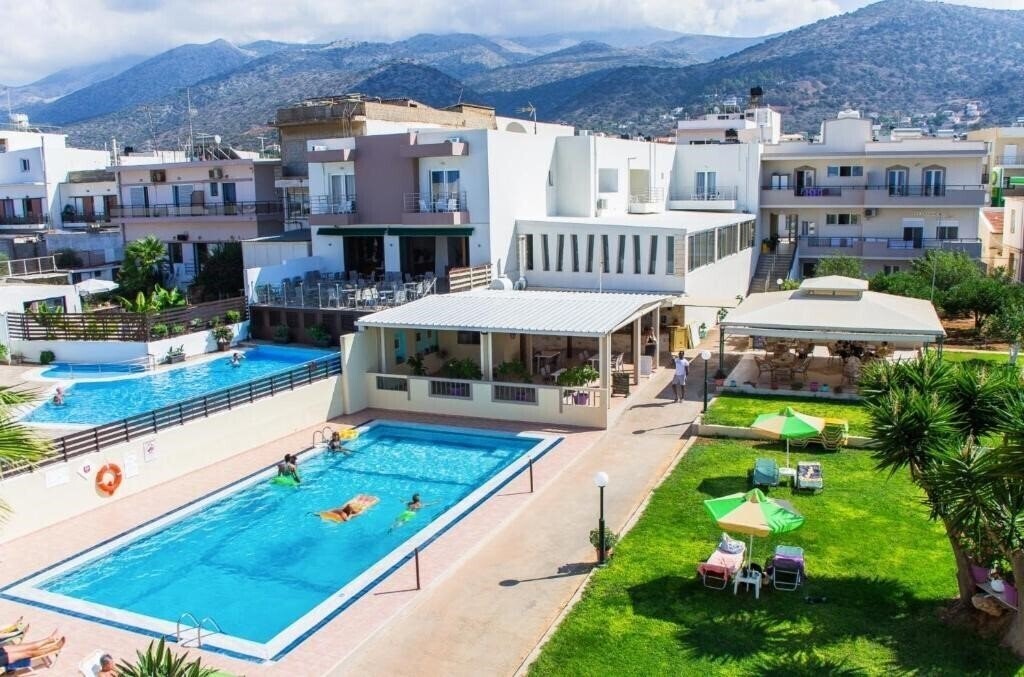 Готель Theoni Apartments 2*