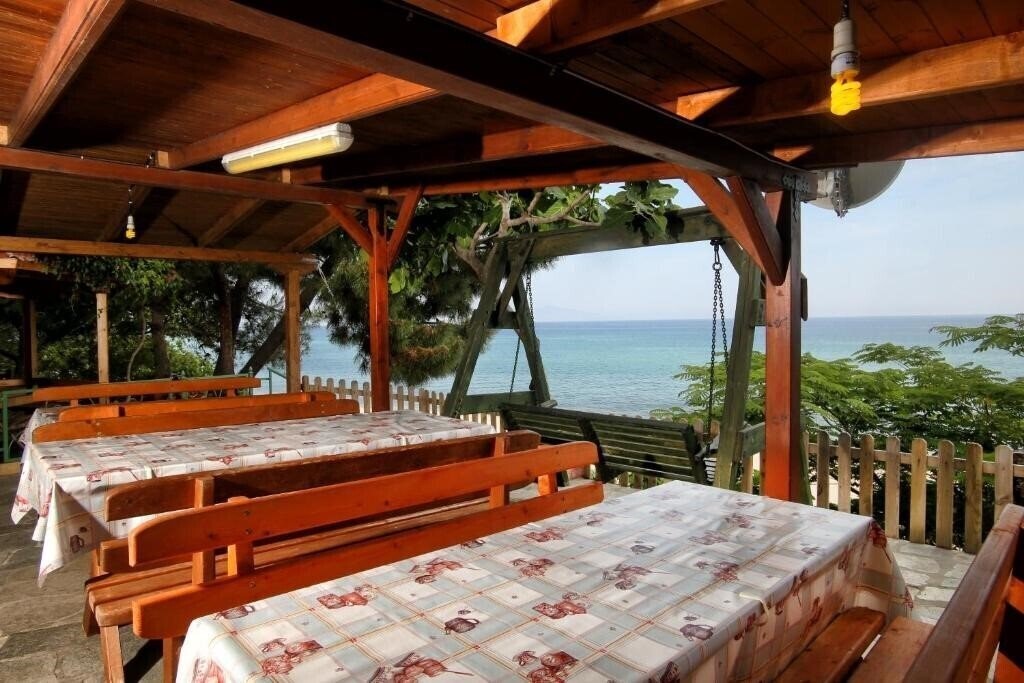 Готель Kiriakos Apartments 3*