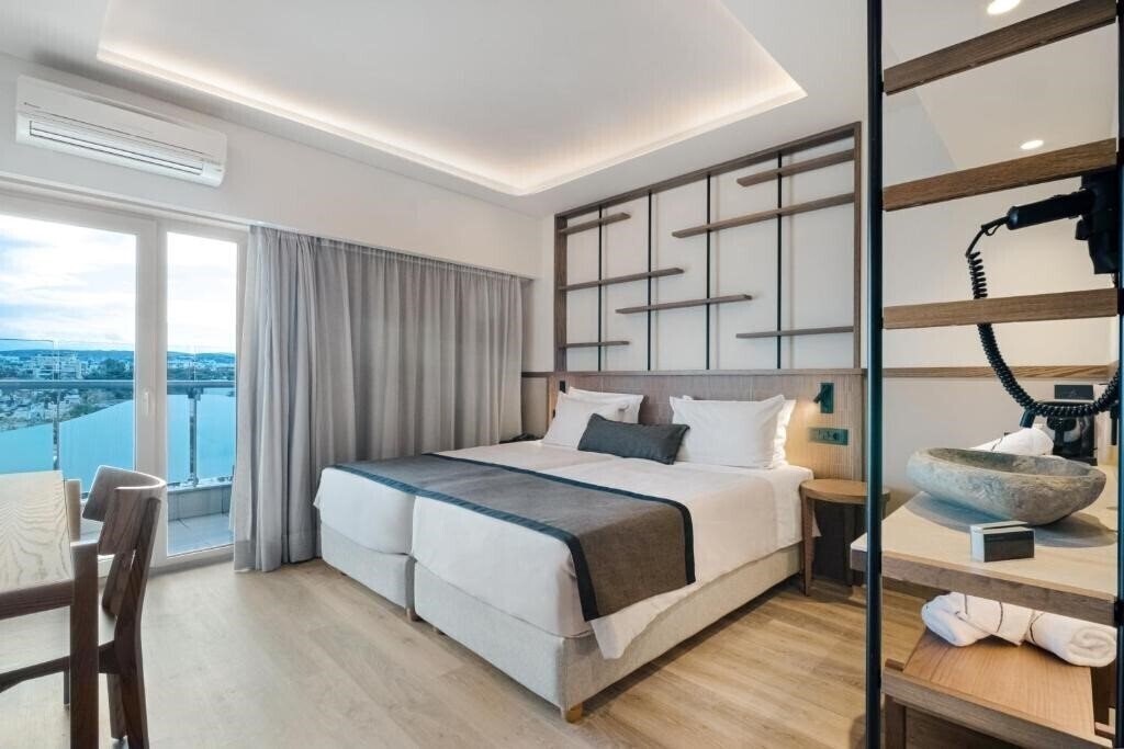 Отель Astoria Capsis 4*