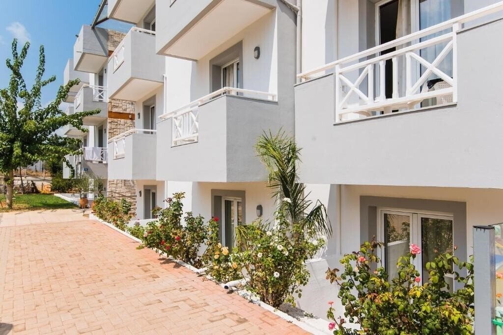Отель Vagelis Studios & Apartments 3*