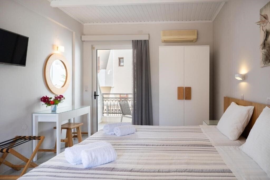 Готель Medousa Apartments 3*