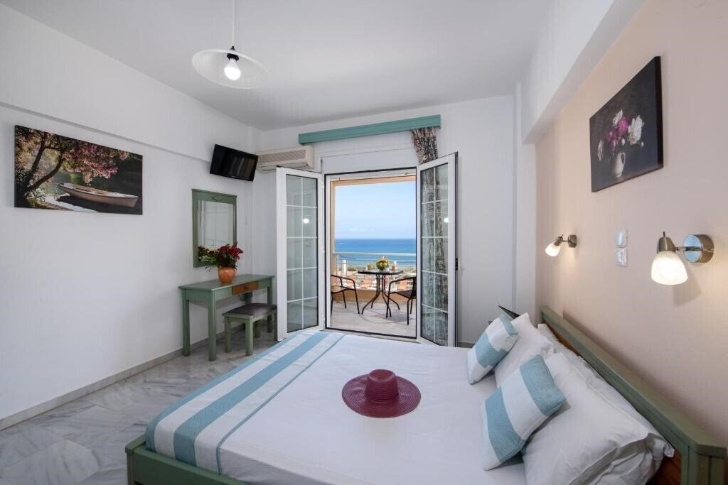 Фото Sunrise Apartments Sfakaki 3*