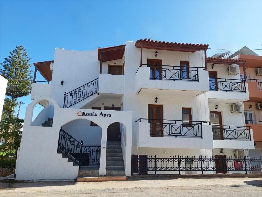 Готель Koula Apartments 2*