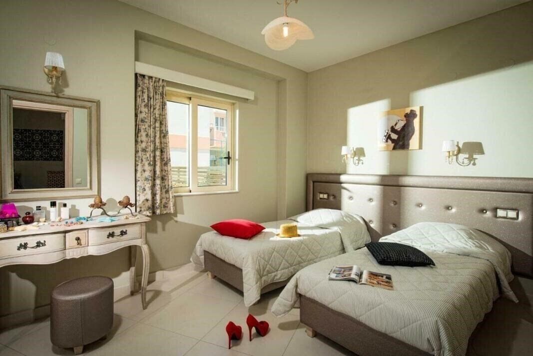 Отель King's Village Apartments 3*