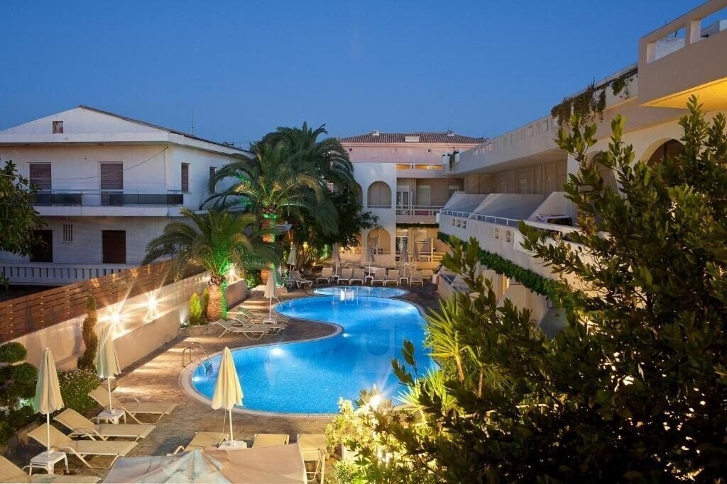 Зображення Axos Hotel Rethymno 3*