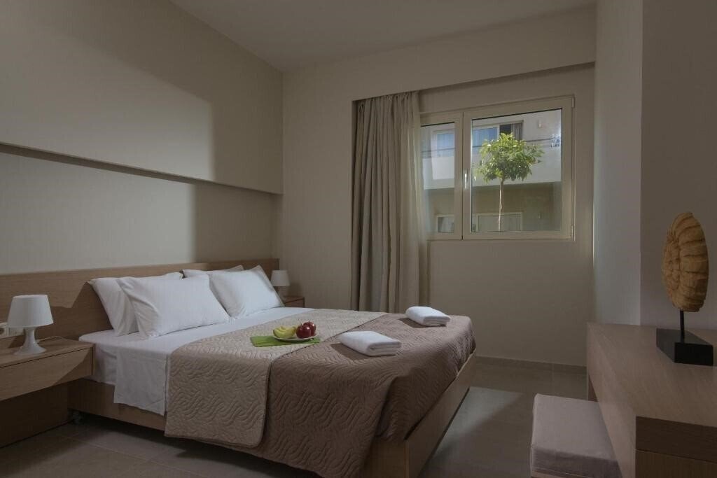 Фото Ourania Apartments 4*