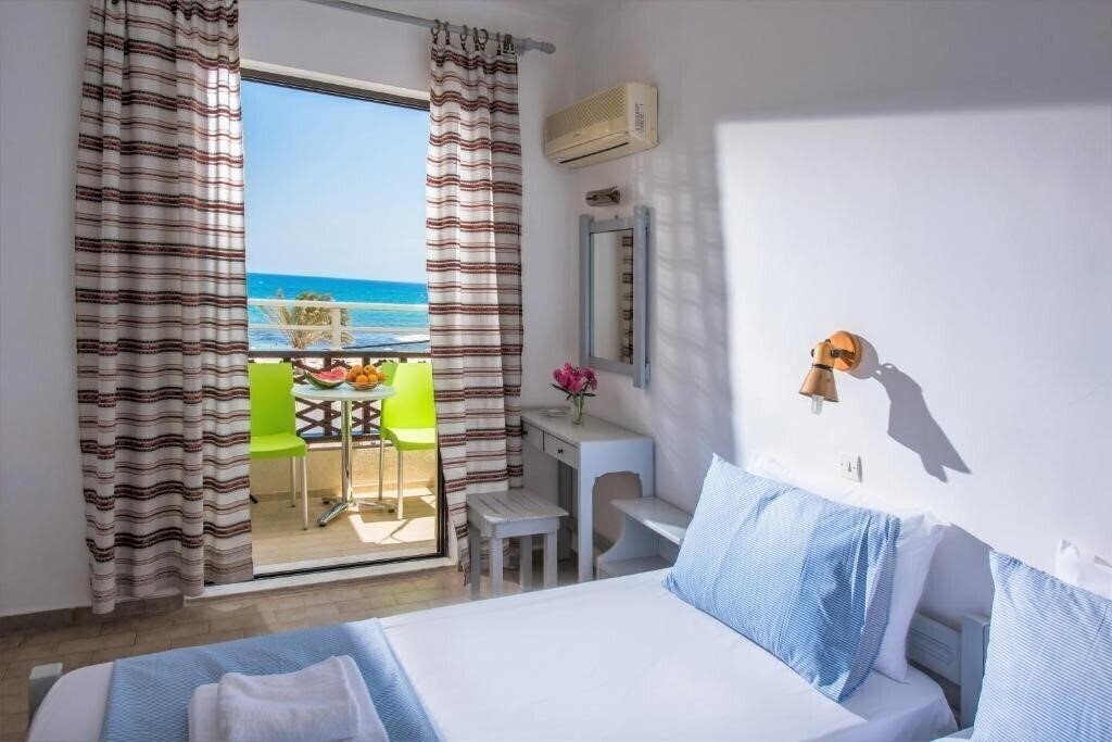 Картинка Smaragdine Beach Hotel 2*