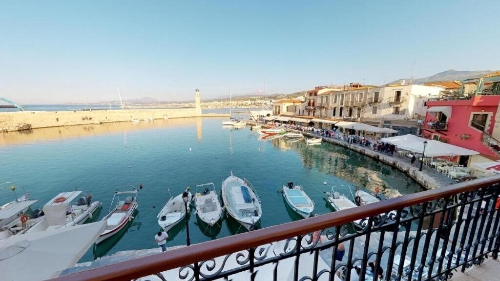 Изображение Porto Enetikos Suites 4*