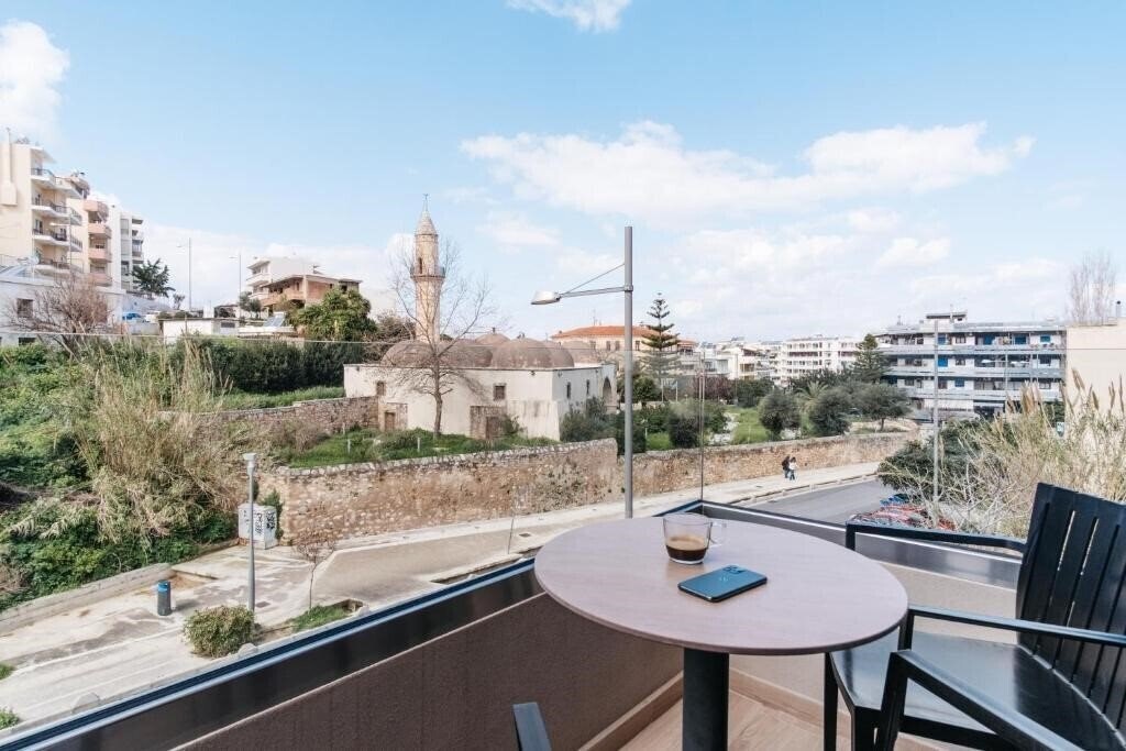Зображення The City Hotel 3*