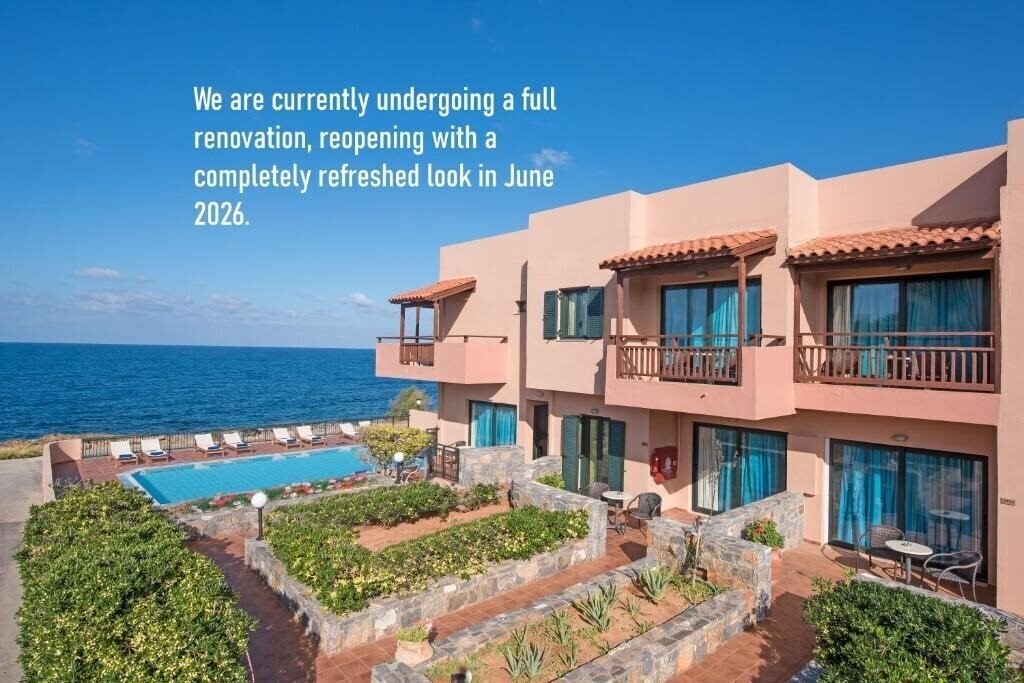 Готель Koutrakis Suites 4*