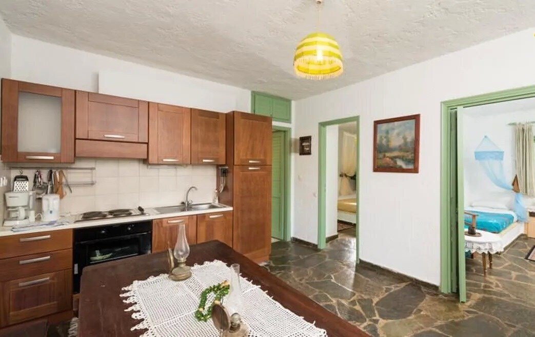 Фото Elounda Apartments 3*