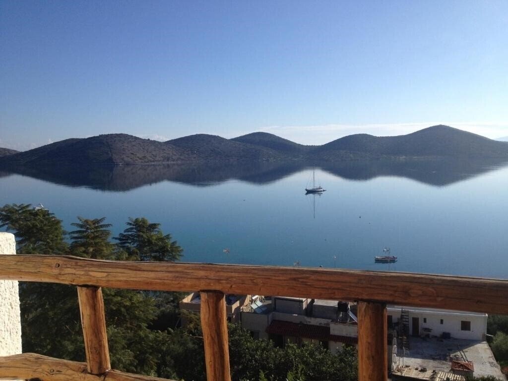 Готель Marilena Panoramic Sea View House 3*