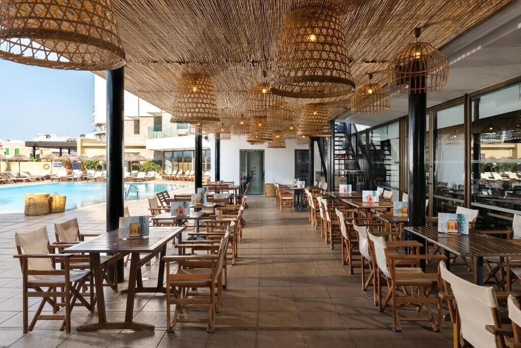 Фотография Blue Sky Beach Hotel 3*