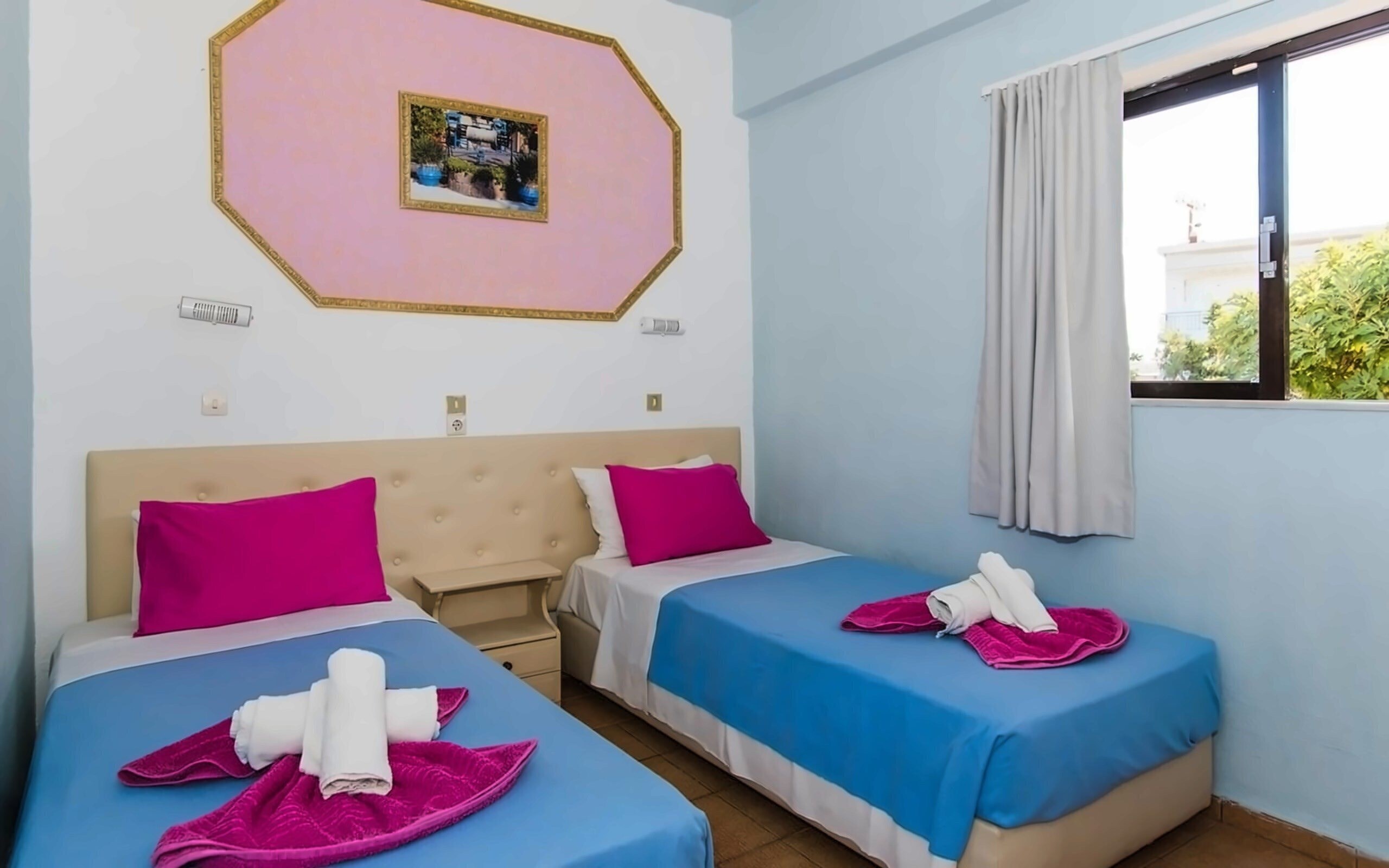 Картинка Minoa Hotel & Annex 2*
