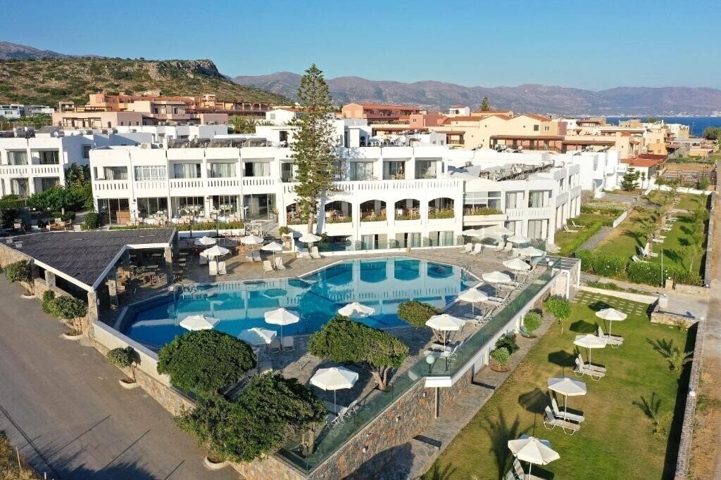 Отель Maritimo Beach 4*