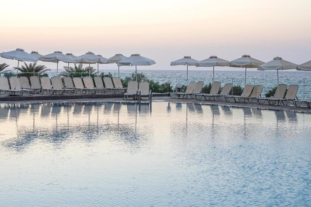 Фотография Maritimo Beach 4*