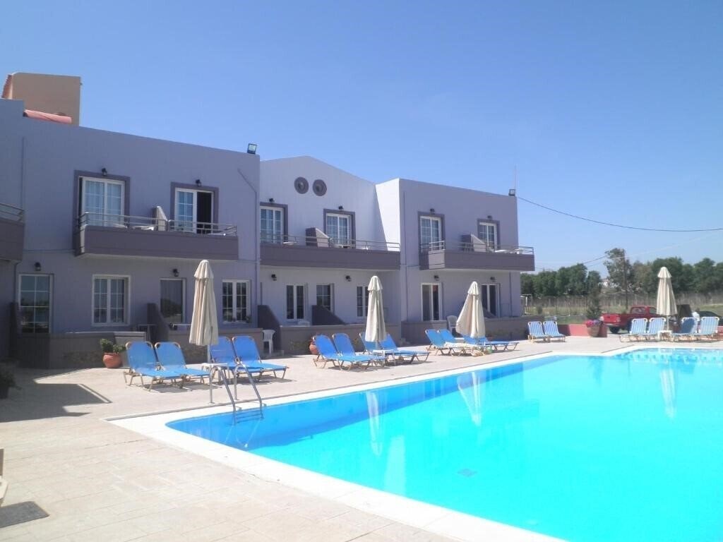 Отель Haridimos Apartments 3*