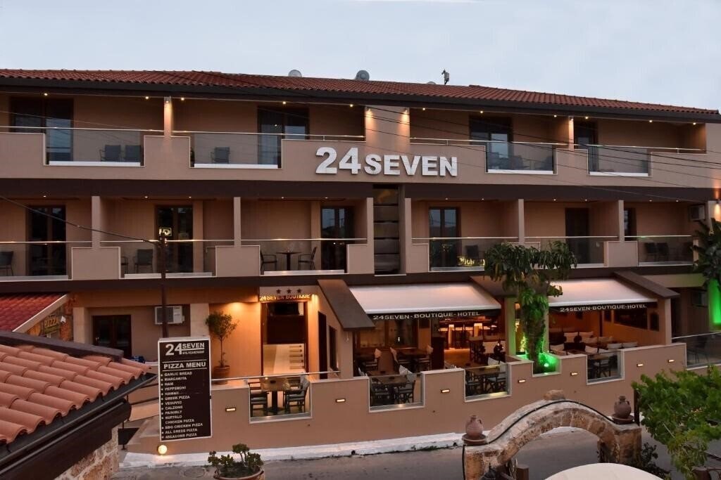 Готель 24 Seven Boutique 2*