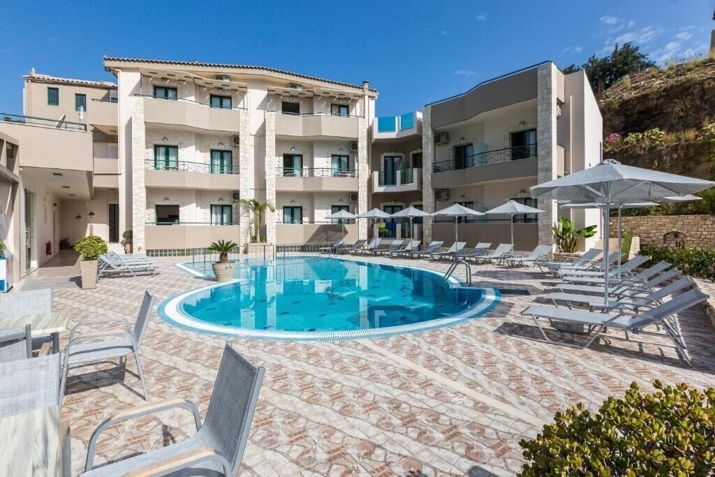 Фотографія Amalia Apartments & Studios 3*