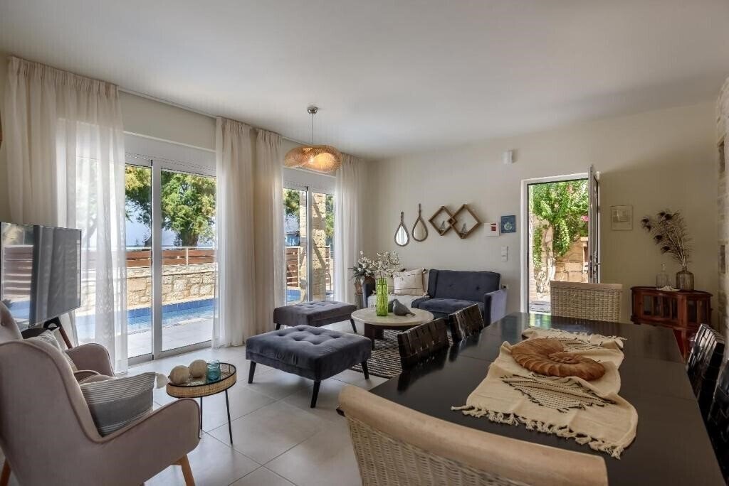 Фотография Azure Beach Villas 4*