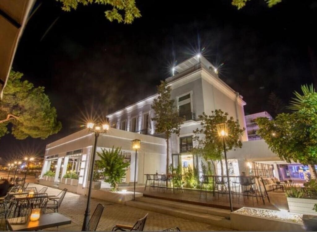 Фото Panellinion Luxury Rooms Апартаменты апартаменты