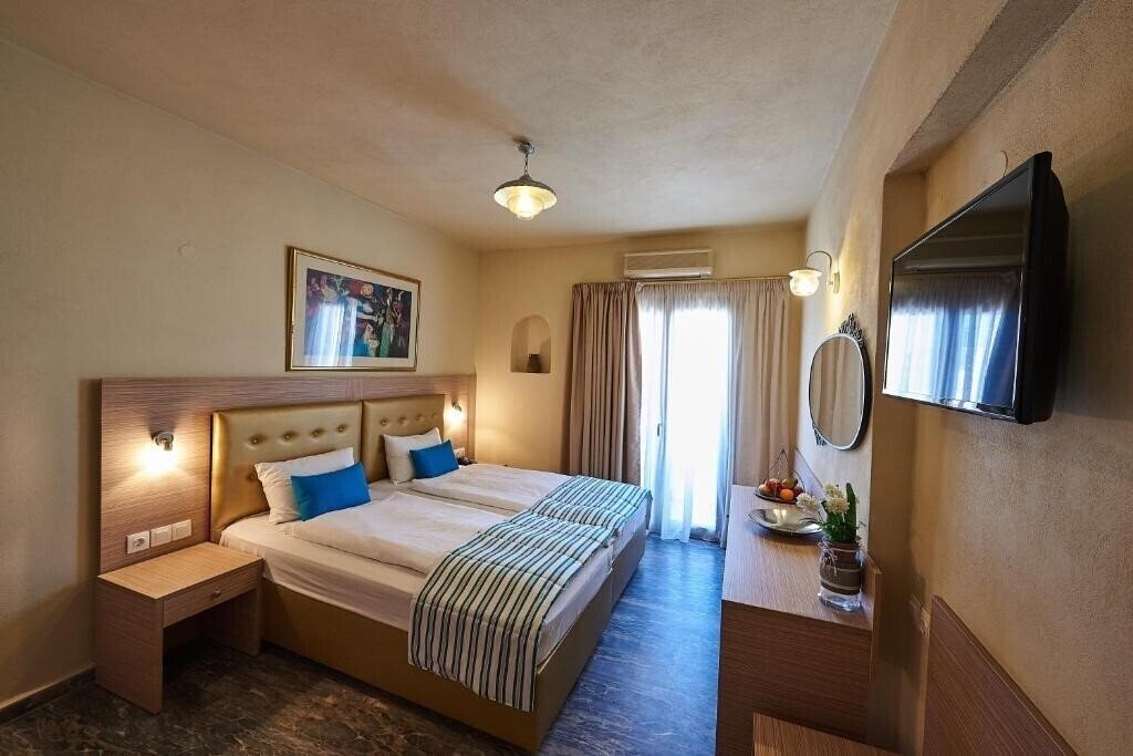 Картинка Thalia Deco City & Beach Hotel 3*