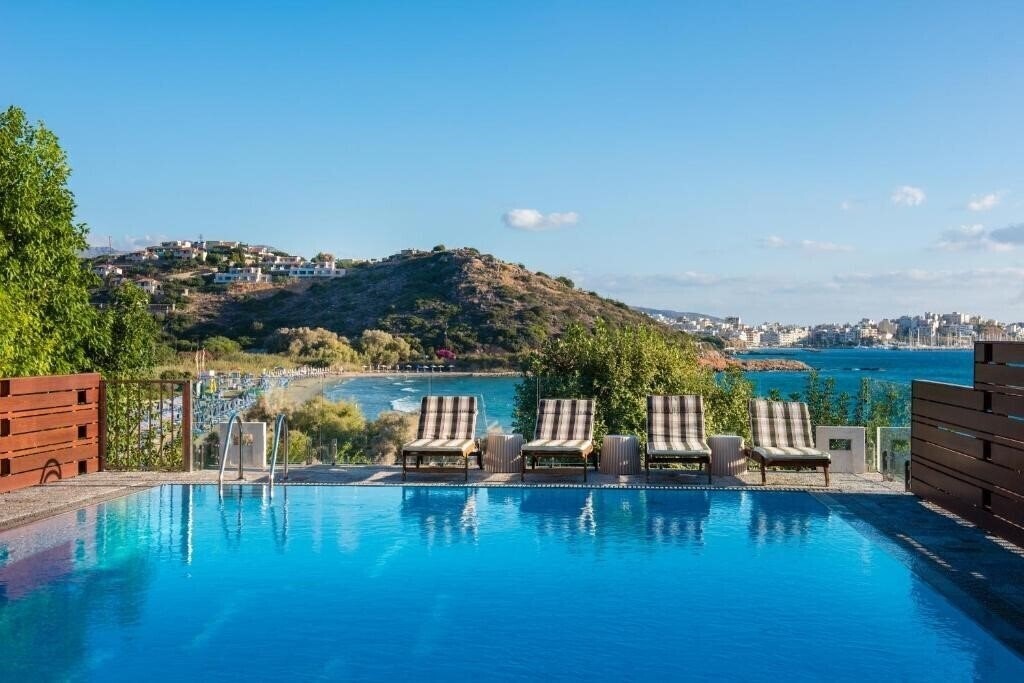 Отель Beach Villa In Agios Nikolaos Вилла вилла